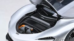 AUTOART - McLAREN - SPEEDTAIL 2020