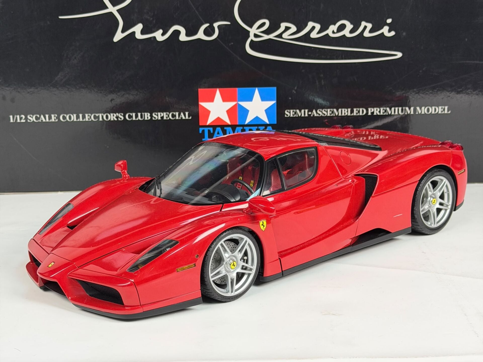 1/12 TAMIYA - FERRARI - ENZO FERRARI 2004