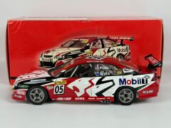 1/18 AUTOart & Biante - HOLDEN VY COMMODORE HRT #05 BROCK PLATO BATHURST 2004 - 80469