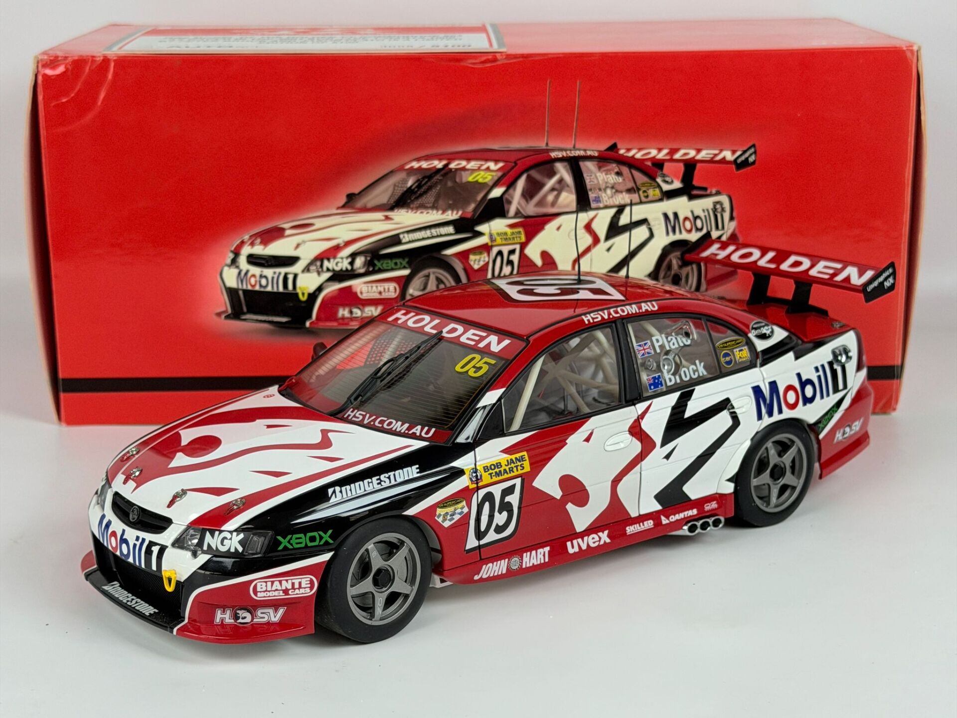 1/18 AUTOart & Biante - HOLDEN VY COMMODORE HRT #05 BROCK PLATO BATHURST 2004 - 80469