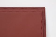 LYRD BOX - 1:18 ÖLÇEK - KESTANE BORDO SERGİLEME STANDI - (KIRMIZI DİKİŞ) LY148