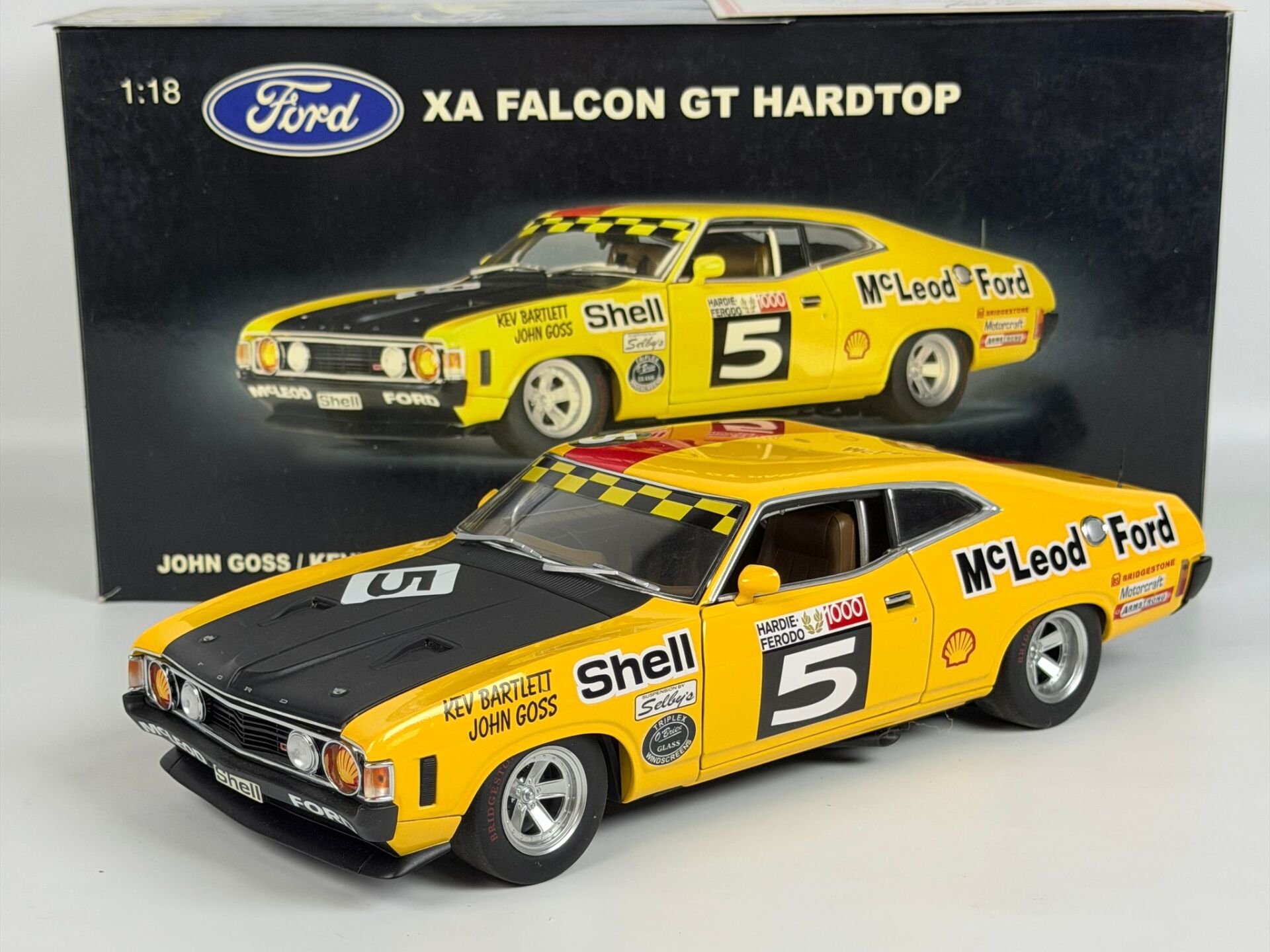 1/18 AUTOart & Biante - FORD FALCON XA RACE CAR 1973 GOSS/BARTLETT #5 - 87314