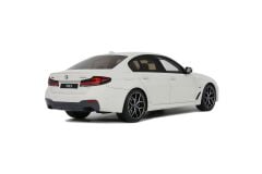 GT-SPIRIT - BMW - 5-SERIES 545e xDRIVE M-SPORT (F90) 2023