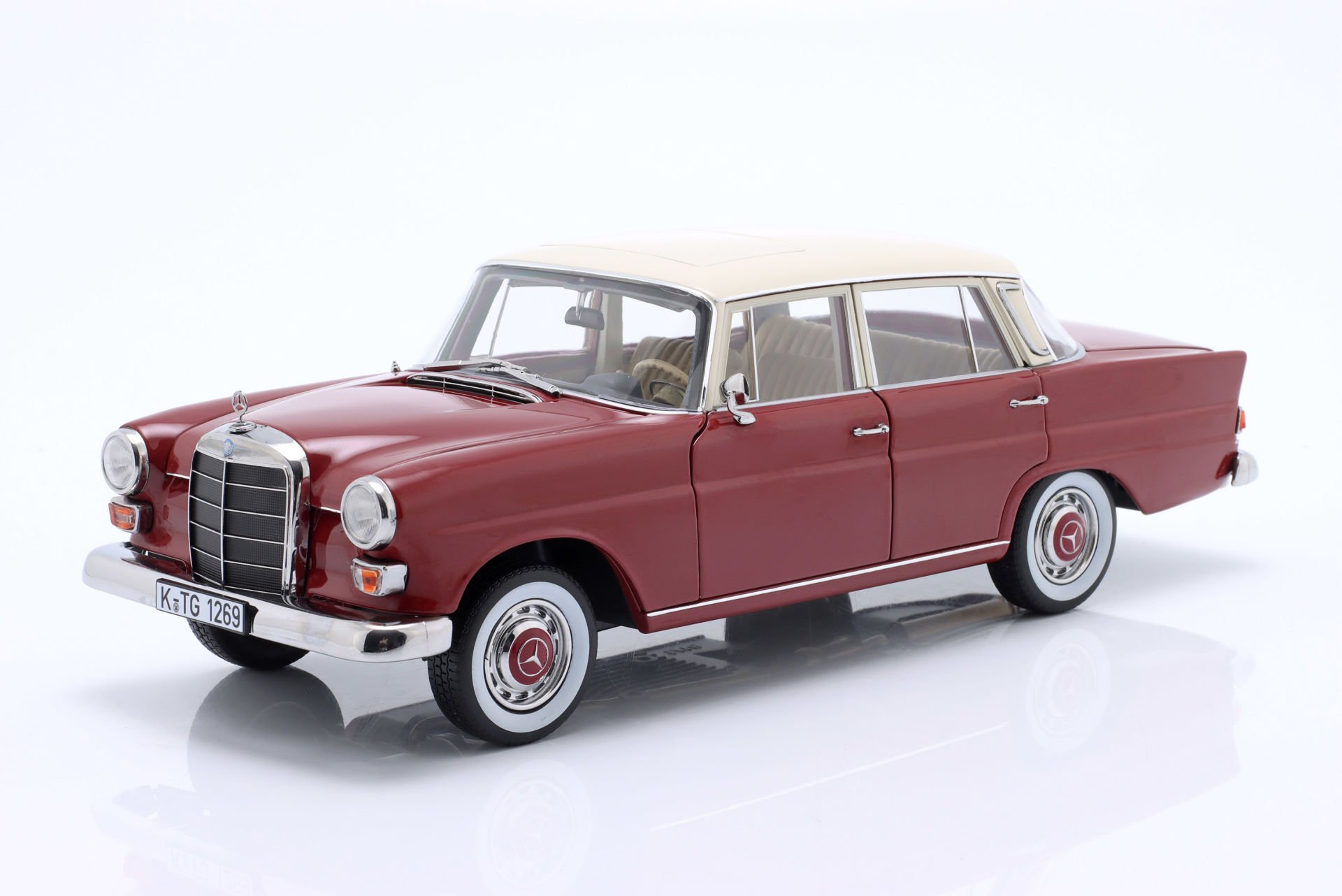 NOREV - MERCEDES BENZ - 200 (W110) 1966