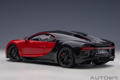 1/18 AUTOART Bugatti Chiron Sport (Italian Red/Carbon) - 70996