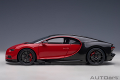 1/18 AUTOART Bugatti Chiron Sport (Italian Red/Carbon) - 70996