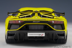 1/18 AUTOart Lamborghini Aventador SVJ (Giallo Tenerife) - 79175