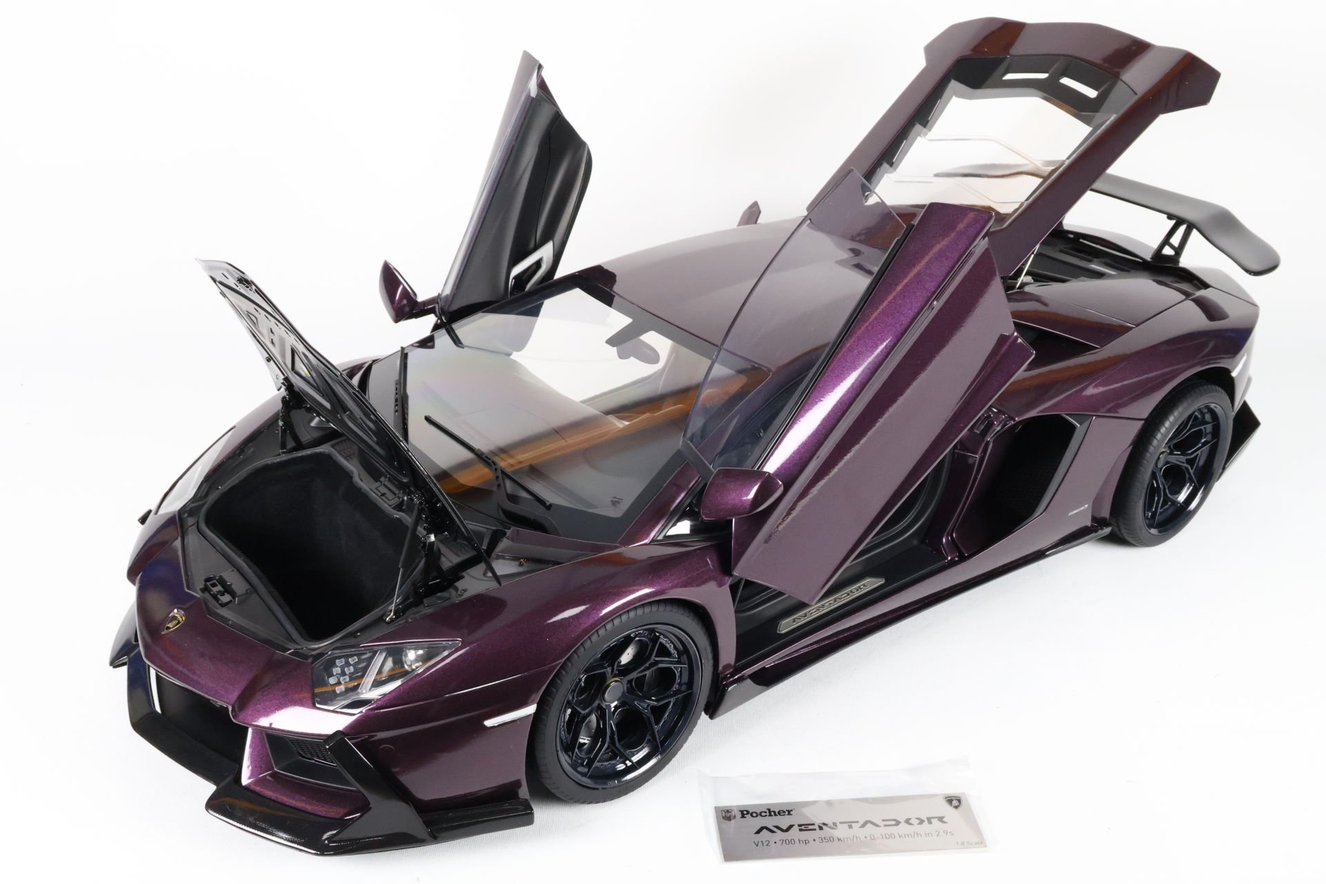 1:8 ÖLÇEK - ÖZEL RENK - POCHER - LAMBORGHINI - AVENTADOR LP700-4 2011