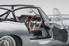 1/18 AUTOART Jaguar Lightweight E-Type (Silver) - 73646