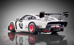 SPARK-MODEL - PORSCHE - 935 N 70 MARTINI RACING - BASE 911 991-2 GT2 RS COUPE 2018