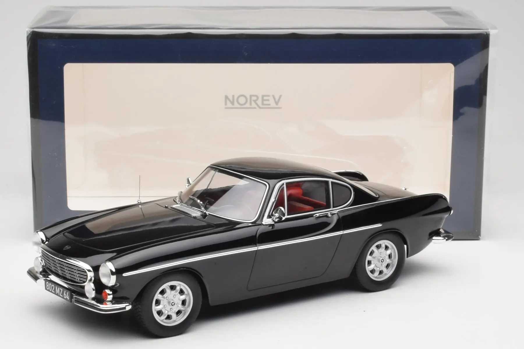 1/18 NOREV - VOLVO - 1800S 1967