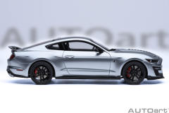 1/18 AUTOart Ford Shelby Mustang GT500 (Iconic Silver)
