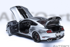 1/18 AUTOart Ford Shelby Mustang GT500 (Iconic Silver)