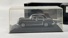 MINICHAMPS - MERCEDES BENZ - 220S (W180) SALOON 1956