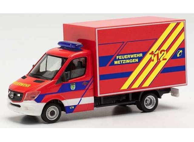 1/87 Mercedes Benz Sprinter Fire Department Metzingen, red/yellow/blue