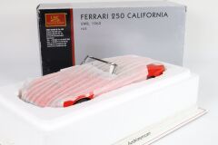 CMC - FERRARI - 250 GT SWB CALIFORNIA SPIDER 1961