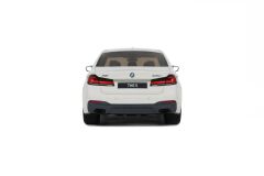 GT-SPIRIT - BMW - 5-SERIES 545e xDRIVE M-SPORT (F90) 2023