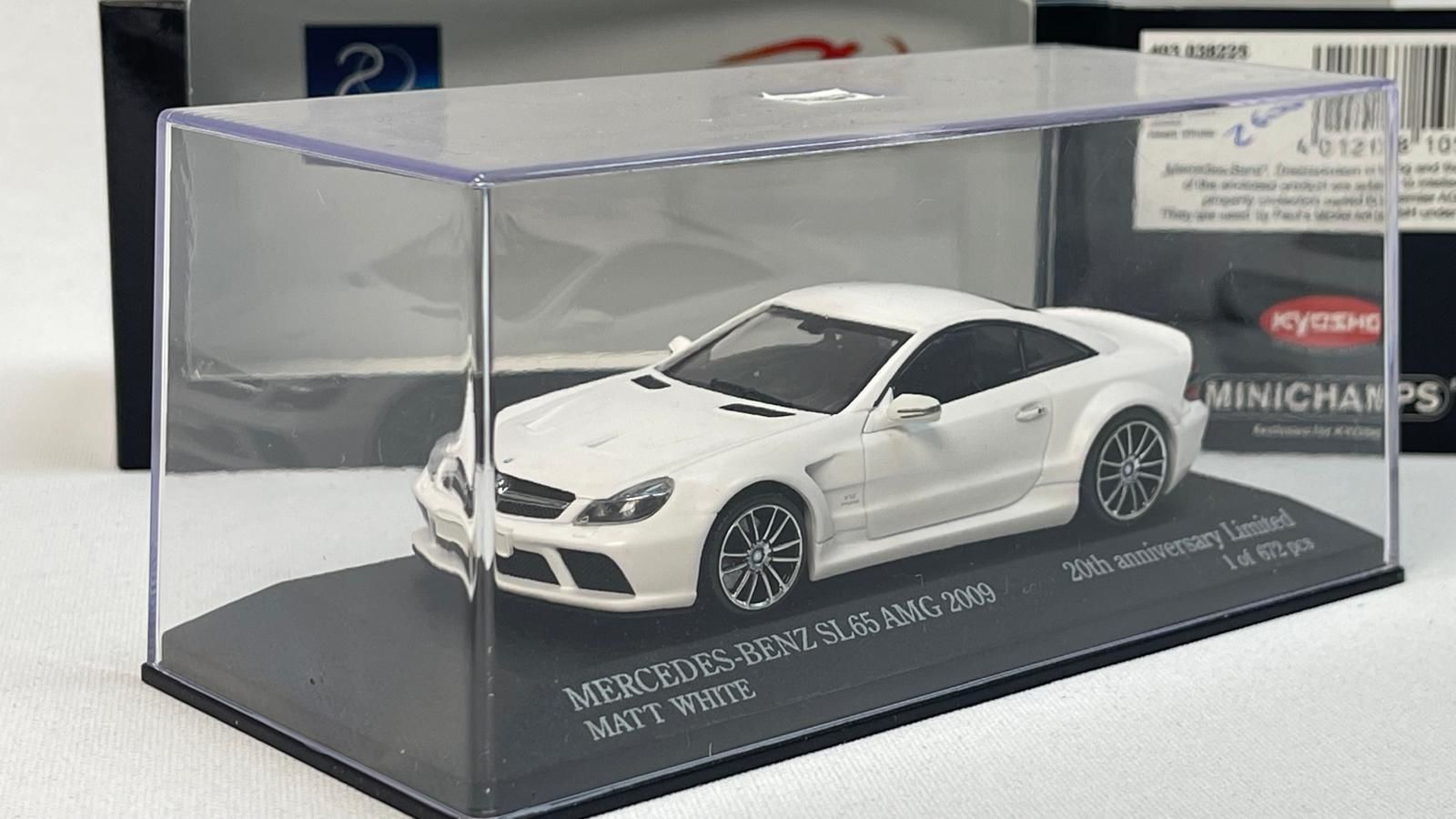 MINICHAMPS - MERCEDES BENZ - SL65 AMG 2009
