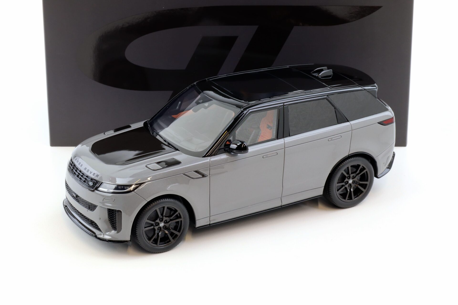 1/18 GT-SPIRIT - LAND ROVER - RANGE ROVER SPORT SV 2024 - GT539