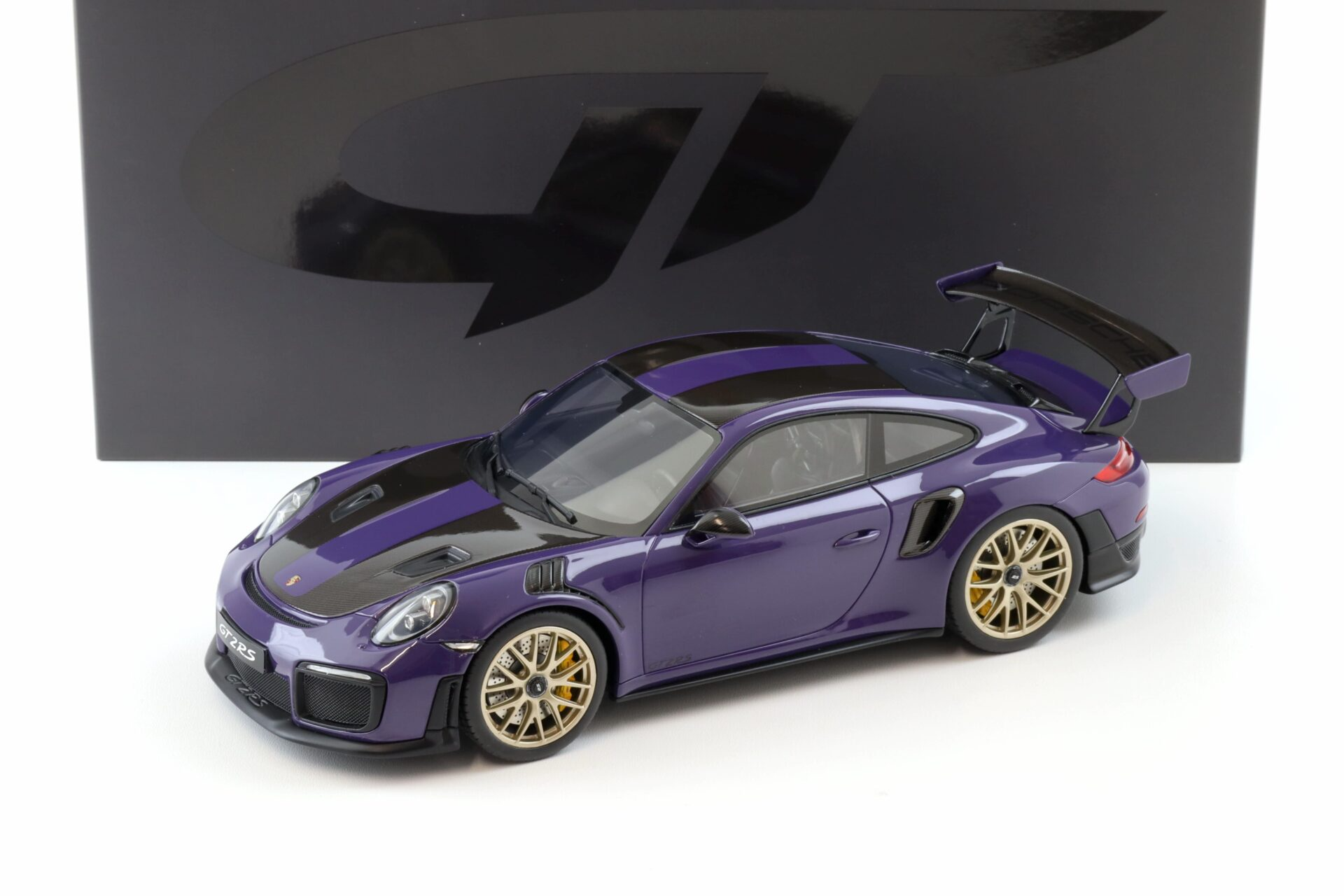 1/18 GT-SPIRIT Porsche 911 (991.2) GT2 RS Coupe 2021 Ultra violet - GT926
