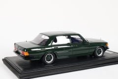 1/18 Ivy Models Mercedes Benz 450 SEL AMG 1972 W116 in Mose Green limited 50 pcs