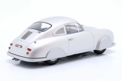 1/18 WERK83 Porsche 356 SL Plain Body Version 1951 silver (closed wheels) - W18009003