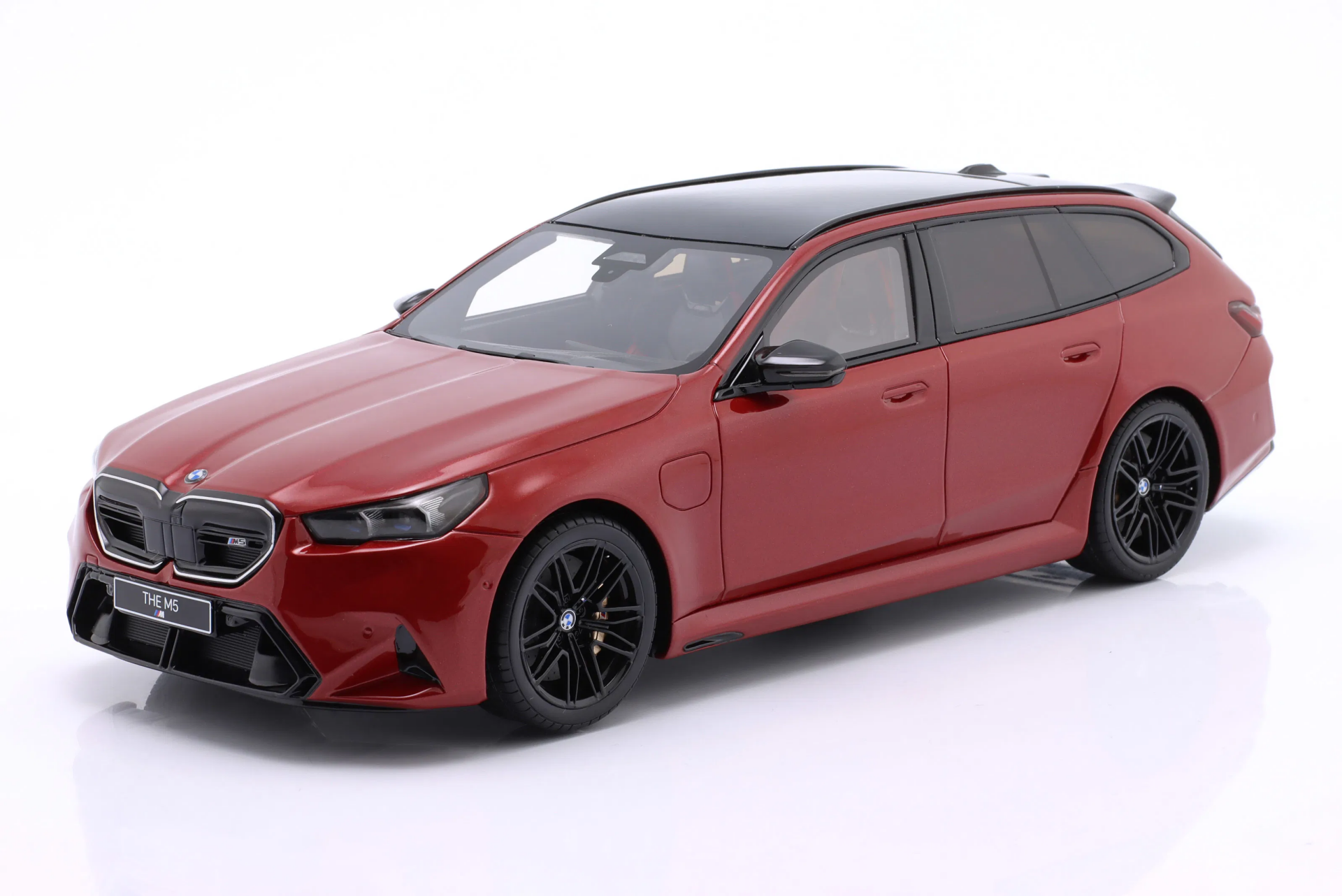 1/18 GT-SPIRIT BMW M5 Touring, Red - GT964