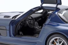 MINICHAMPS - MERCEDES BENZ - SLS COUPE 6.3 AMG BLACK SERIES 2013