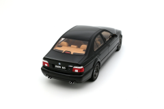 Ön Sipariş - 1/18 OTTO BMW E39 M5 BLACK SAPHIRE METALLIC 475 2000 - OT1338