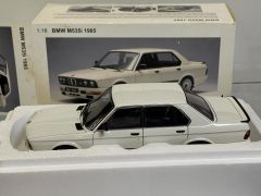 AUTOART - BMW - 5-SERIES M535i 1985
