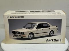 AUTOART - BMW - 5-SERIES M535i 1985