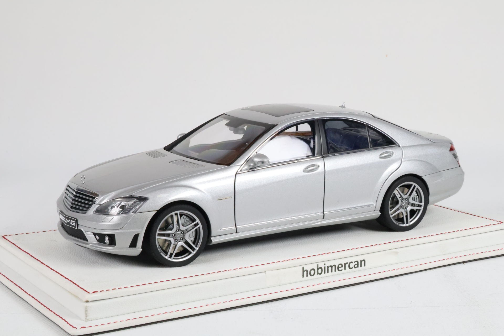 AUTOART - MERCEDES BENZ - S-CLASS S63 AMG 2008