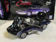 AUTOART - CHEVROLET - CORVETTE SPIDER MAKO SHARK 1961
