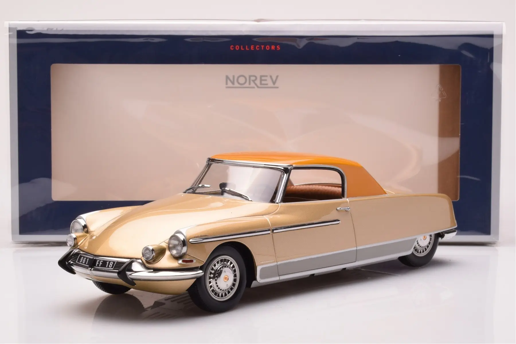 1/18 NOREV - CITROEN - DS19 LE DANDY 1964