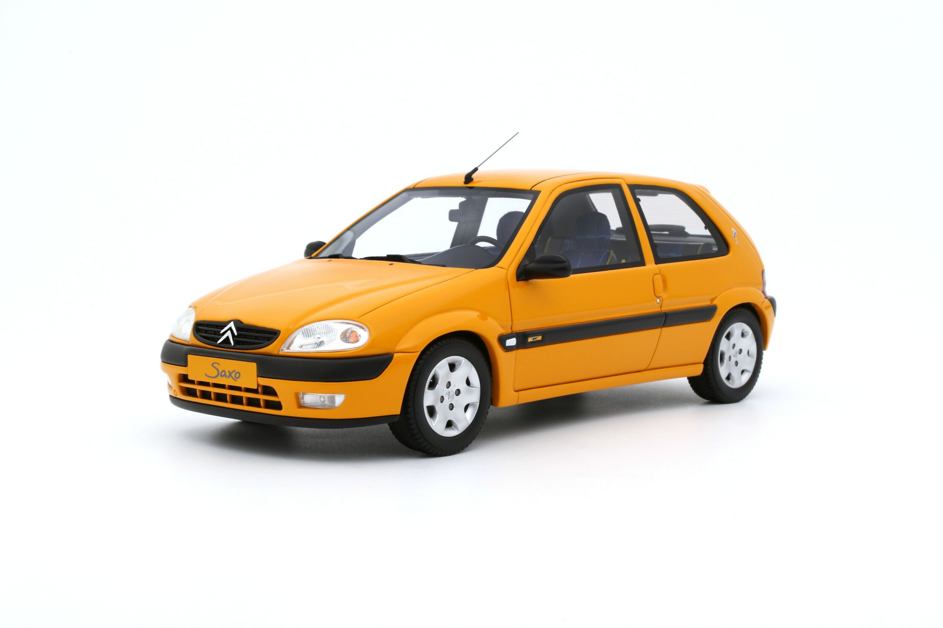 1/18 OTTO Citroën Saxo 1.4 BIC Phase 2 Orange Mango 2000 - OT1190