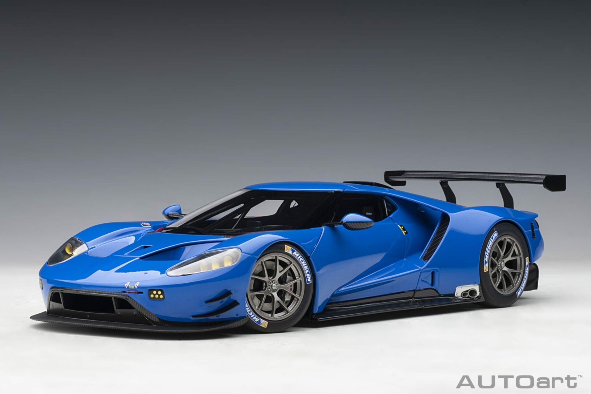 AUTOART - FORD USA - GT LE MANS PLAIN BODY VERSION 2019