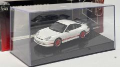 AUTOART - PORSCHE - 911 996 GT3 RS 2004