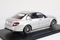 AUTOART - MERCEDES BENZ - C-CLASS C63 AMG 2008 CON SEDILI IN PELLE - WITH LEATHER SEATS