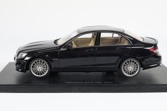 AUTOART - MERCEDES BENZ - C-CLASS C63 AMG 2008 CON SEDILI IN PELLE - WITH LEATHER SEATS
