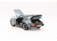 1/18 1988 Porsche 930 Turbo 3.3, venetian blue