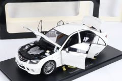 AUTOART - MERCEDES BENZ - C-CLASS C63 AMG 2008 CON SEDILI IN PELLE - WITH LEATHER SEATS