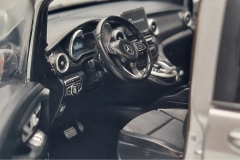 1/18 NOREV - MERCEDES BENZ - V-CLASS AMG LINE MINIBUS 2018