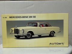 AUTOART - MERCEDES BENZ - 280SE COUPE 1968