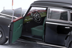 Ön Sipariş - 1/18 Norev Mercedes-Benz 300 (W186) Konrad Adenauer 1955 black - 183707