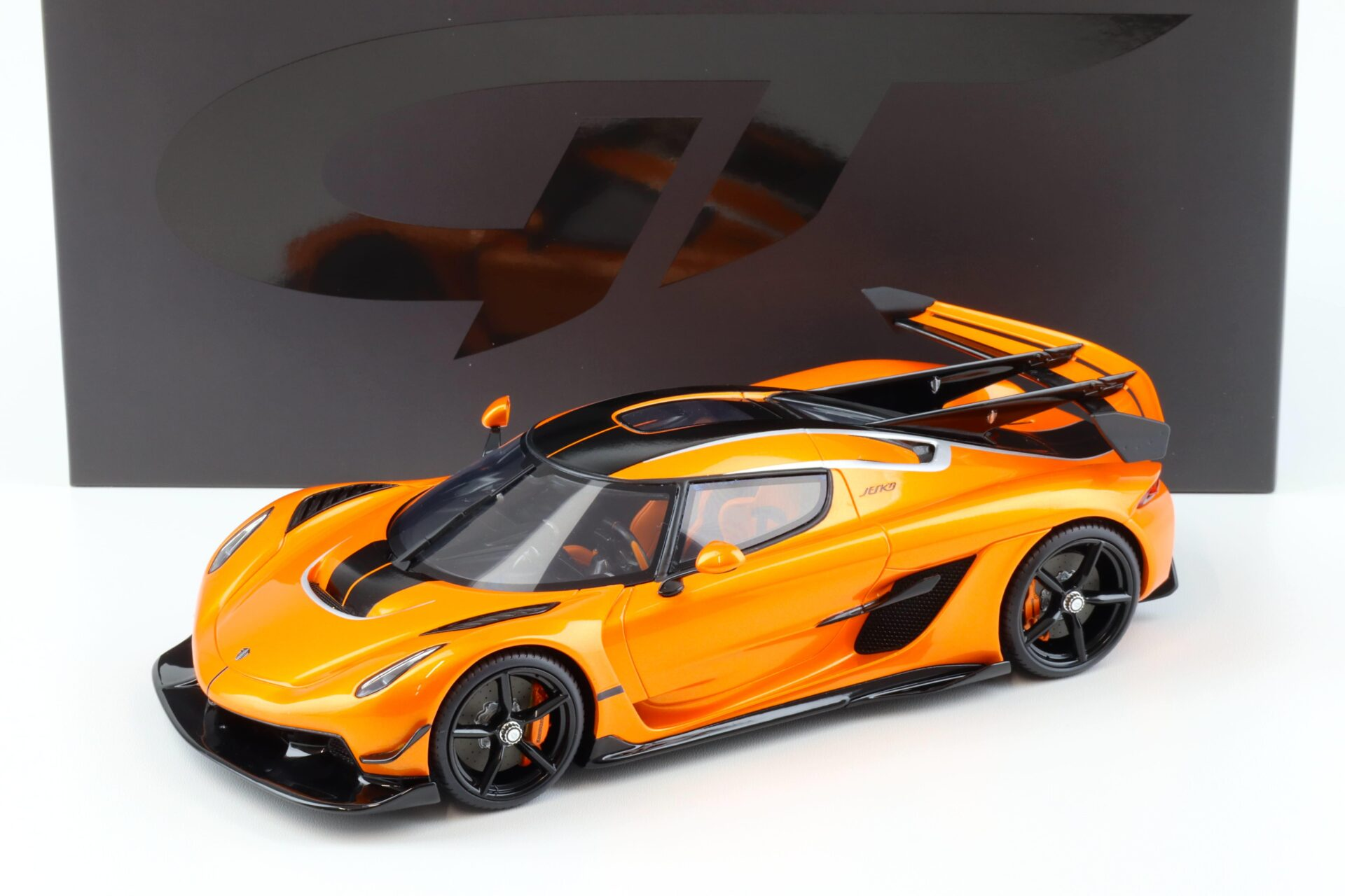 1/18 GT-SPIRIT - KOENIGSEGG - JESKO 2021