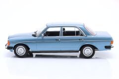 KK-SCALE - MERCEDES BENZ - E-CLASS 230E (W123) 1975