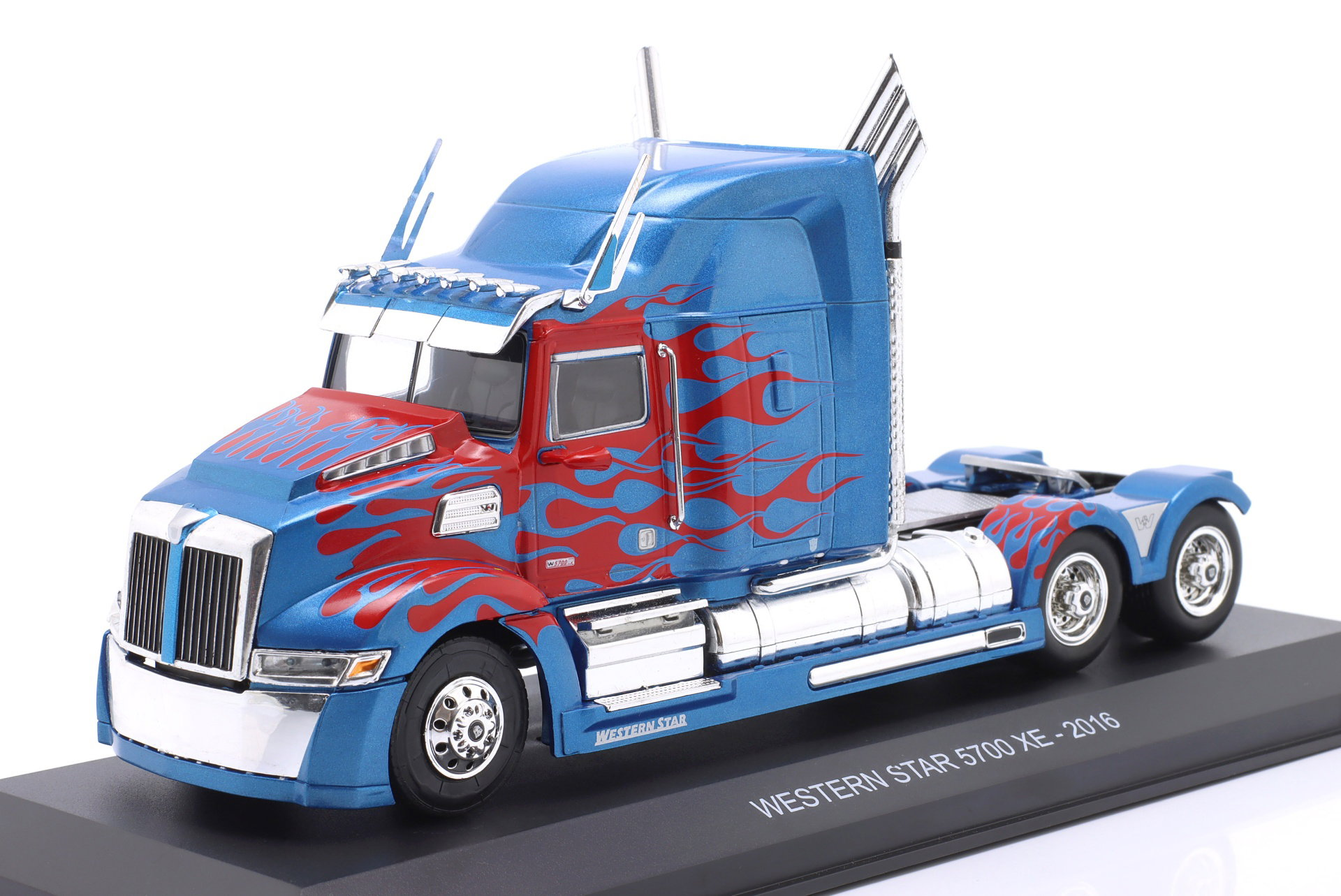 1/43 HACHETTE Western Star 5700 EX 2011 Sattelzugmaschine
