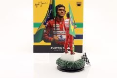 IRON-STUDIOS - FIGURES - F1 McLAREN MP4/6 AYRTON SENNA WINNER BRAZIL INTERLAGOS BRAZIL 1991 - FLAG PODIUM - BANDIERA PODIO