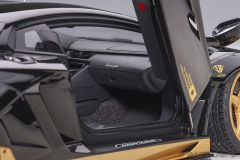 AUTOART - LAMBORGHINI - AVENTADOR LIBERTY WALK 2017