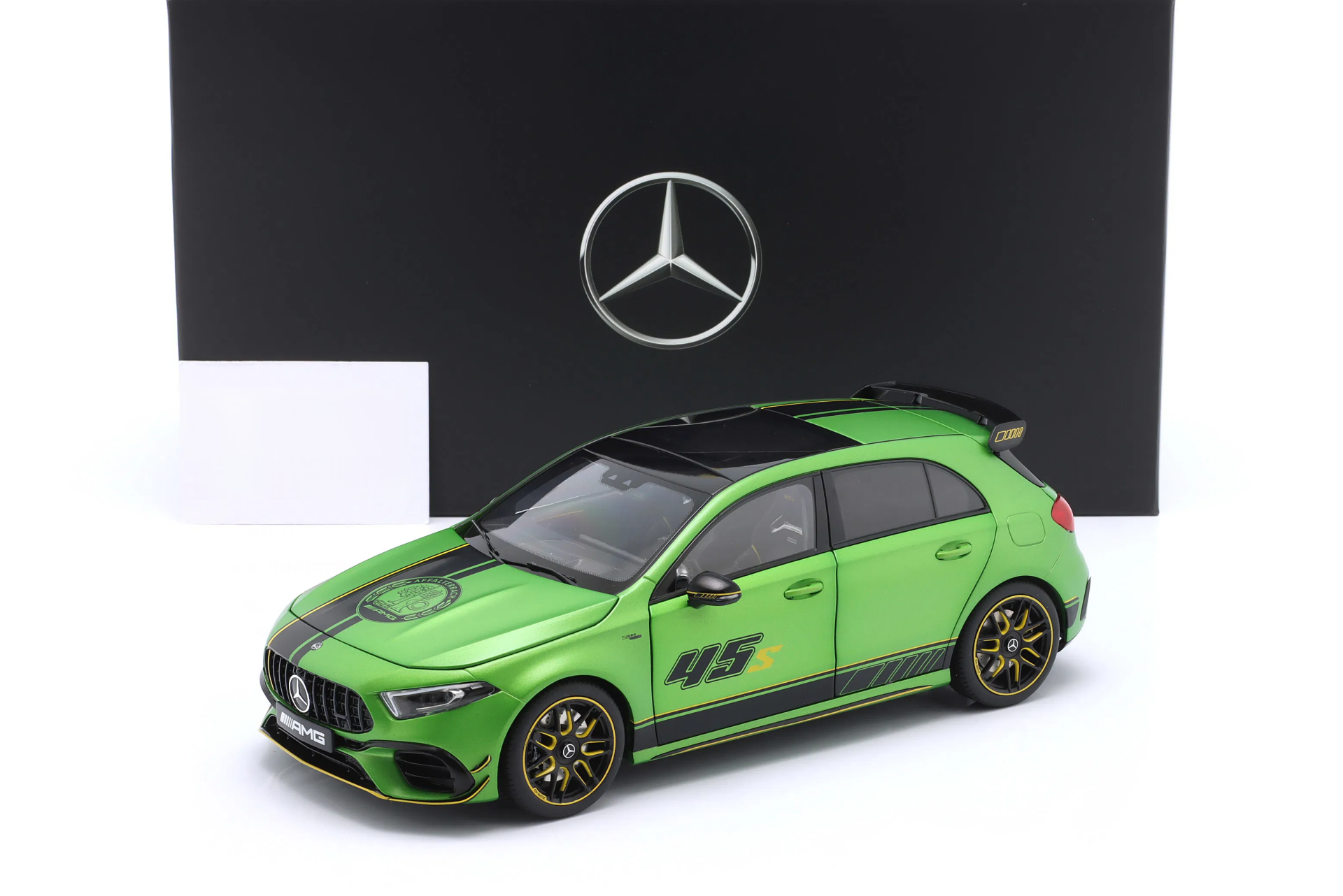1/18 NZG - MERCEDES BENZ - A-CLASS A45S 4-MATIC AMG 2023